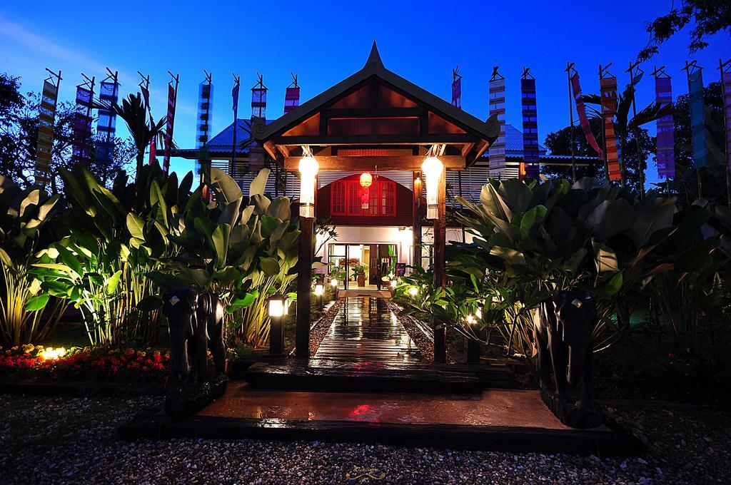 Risasinee Spa & Resort Nan Buitenkant foto